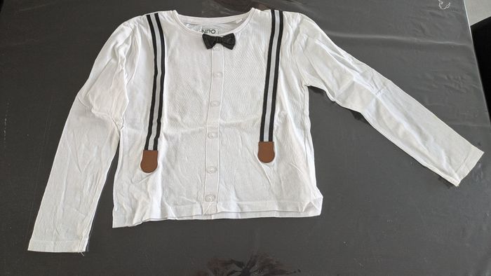 T-shirt "nœud papillon"