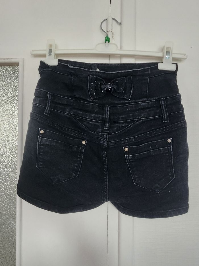 Short taille haute Taille 40 - photo numéro 2
