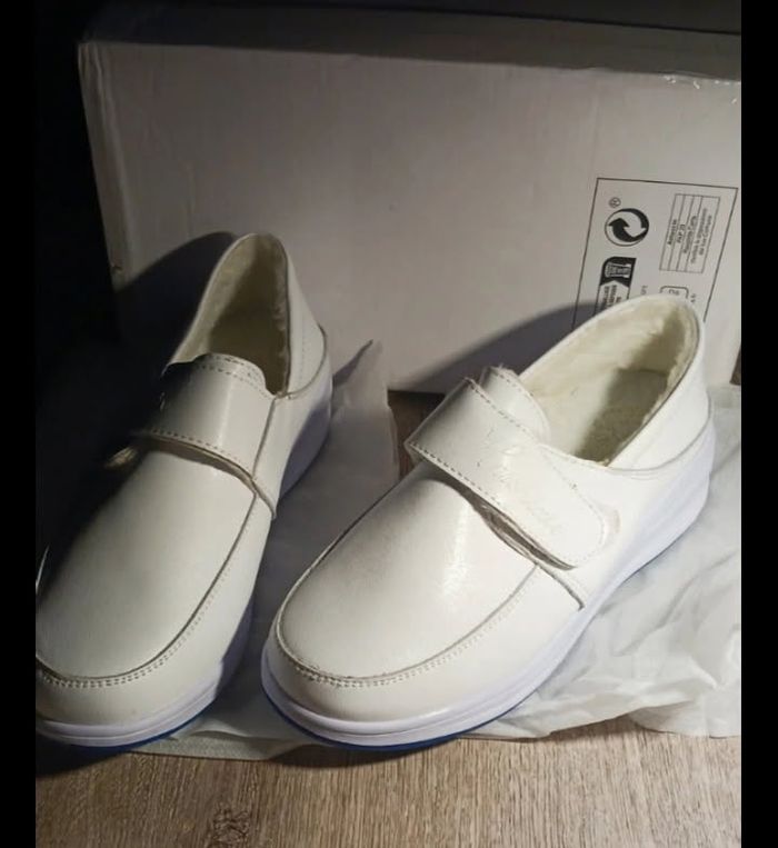 Chaussures de sécurité neuf 33