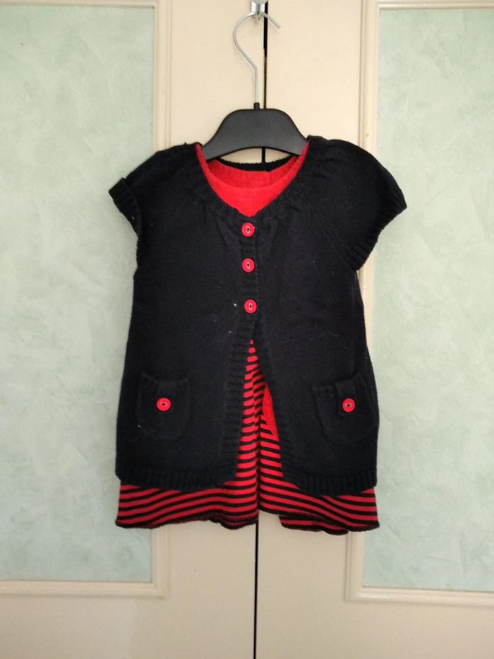 Robe rouge + gilet 18 mois