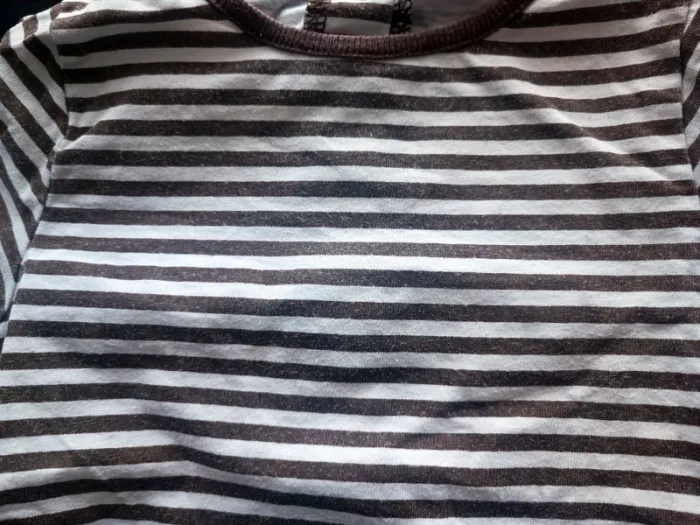 Lot t shirt manches longues 6 mois - photo numéro 10