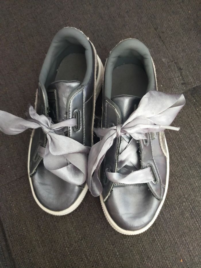 Baskets neuves grises lacets a ruban T 33 Puma - photo numéro 2