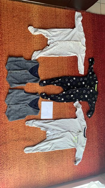 Lot vêtements garçon 12 mois