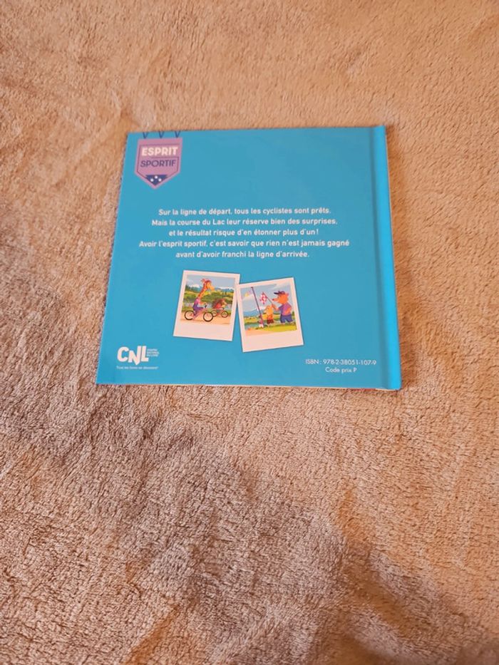 Livre la Course de Vélo Hachette - Neuf - photo numéro 2