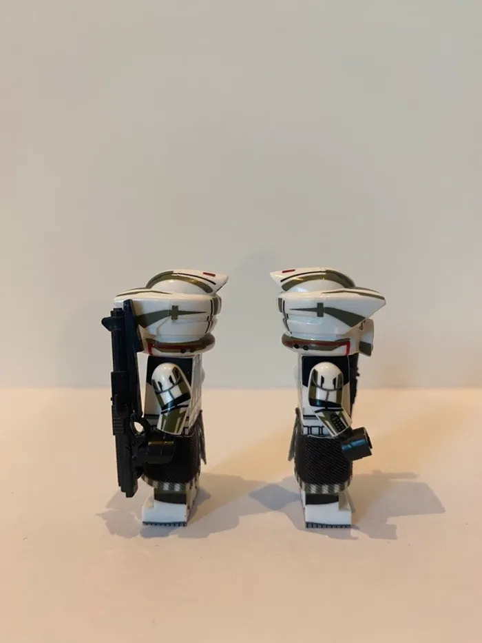 Figurine type lego 2 clones commander. Star Wars - photo numéro 2