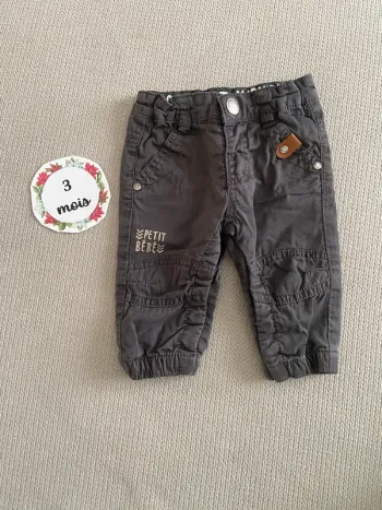 Pantalon 3 mois marque Gémo