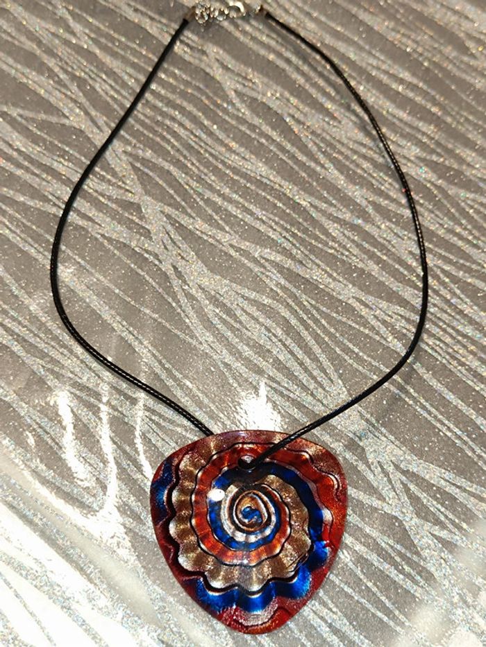 Collier - Pendentif Verre soufflé Coloré 💙