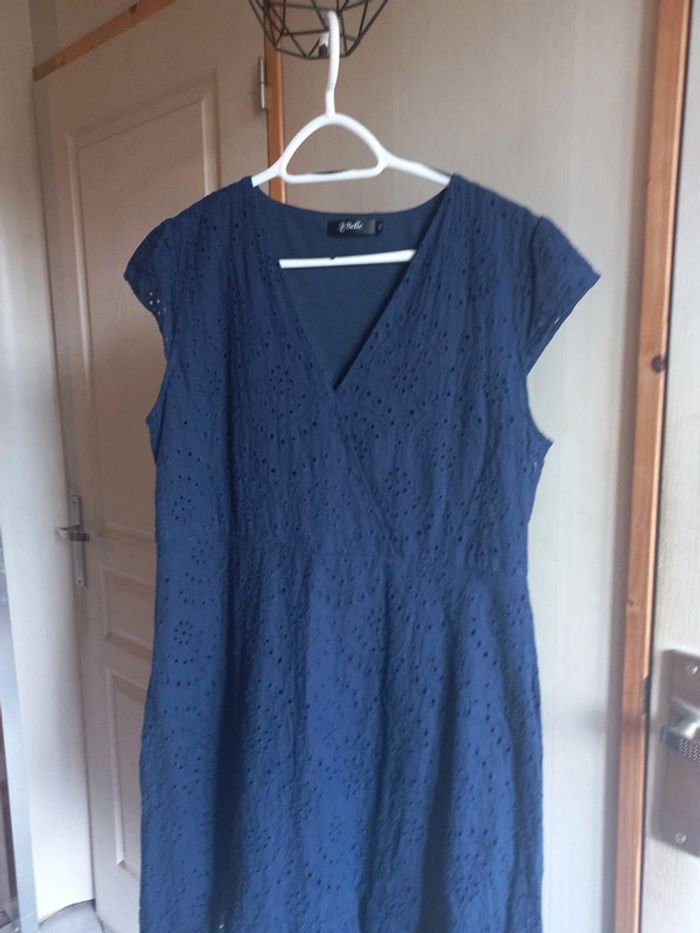 robe bleue marine - photo numéro 2