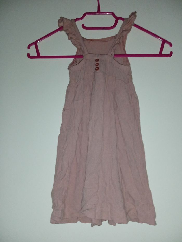 Robe Kiabi taille 4 ans - photo numéro 3
