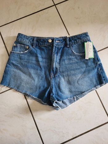 Short en jean neuf