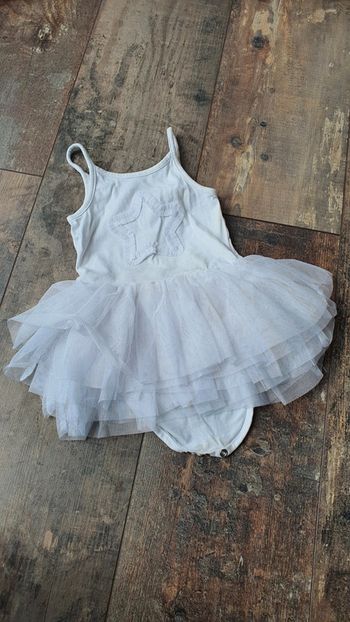 Très belle robe  orchestra 9 mois en très bon état 👌