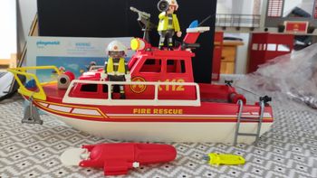 Bateau de sauvetage PLAYMOBIL complet (sans boîte)
