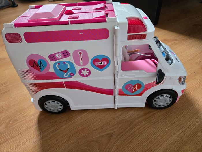 Véhicule médical Barbie - photo numéro 8