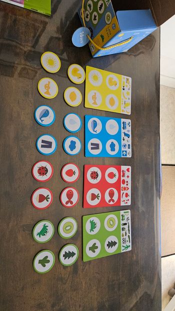 Jeu loto couleurs 2 ans