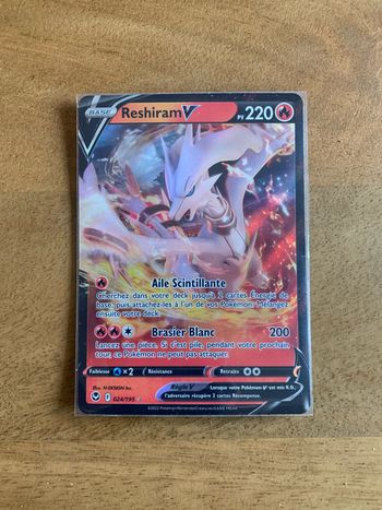 Carte Pokemon Reshiram V Tempête Argentée