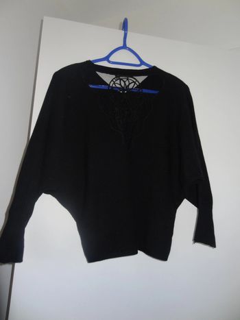 Pull noir