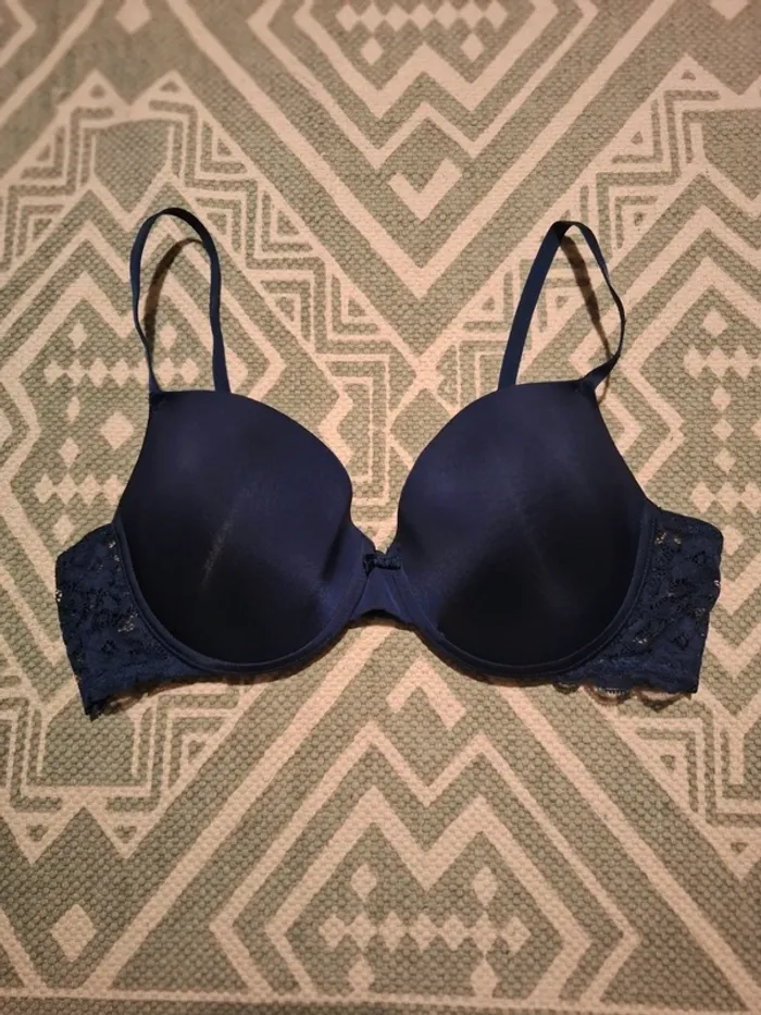 Lot 3 soutien-gorge 100c - photo numéro 7