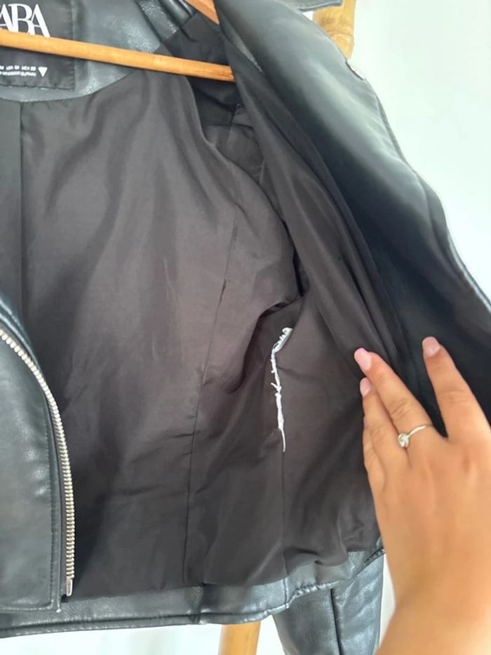 Veste en cuir noire Zara taille M - photo numéro 6