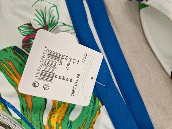 Maillot de bain neuf Cherry Beach 40/95B - photo numéro 3