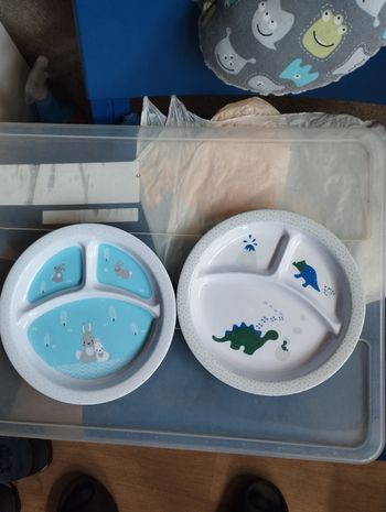 2 assiettes 3 compartiments