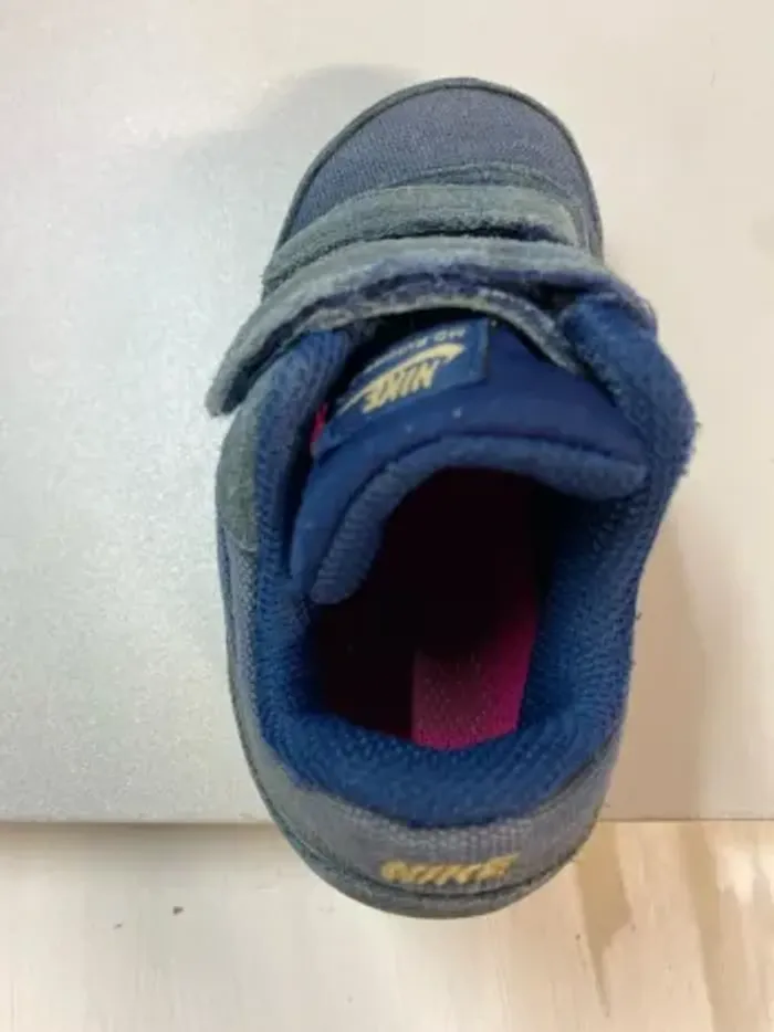 Basket fille Nike - Taille 23,5 - photo numéro 5