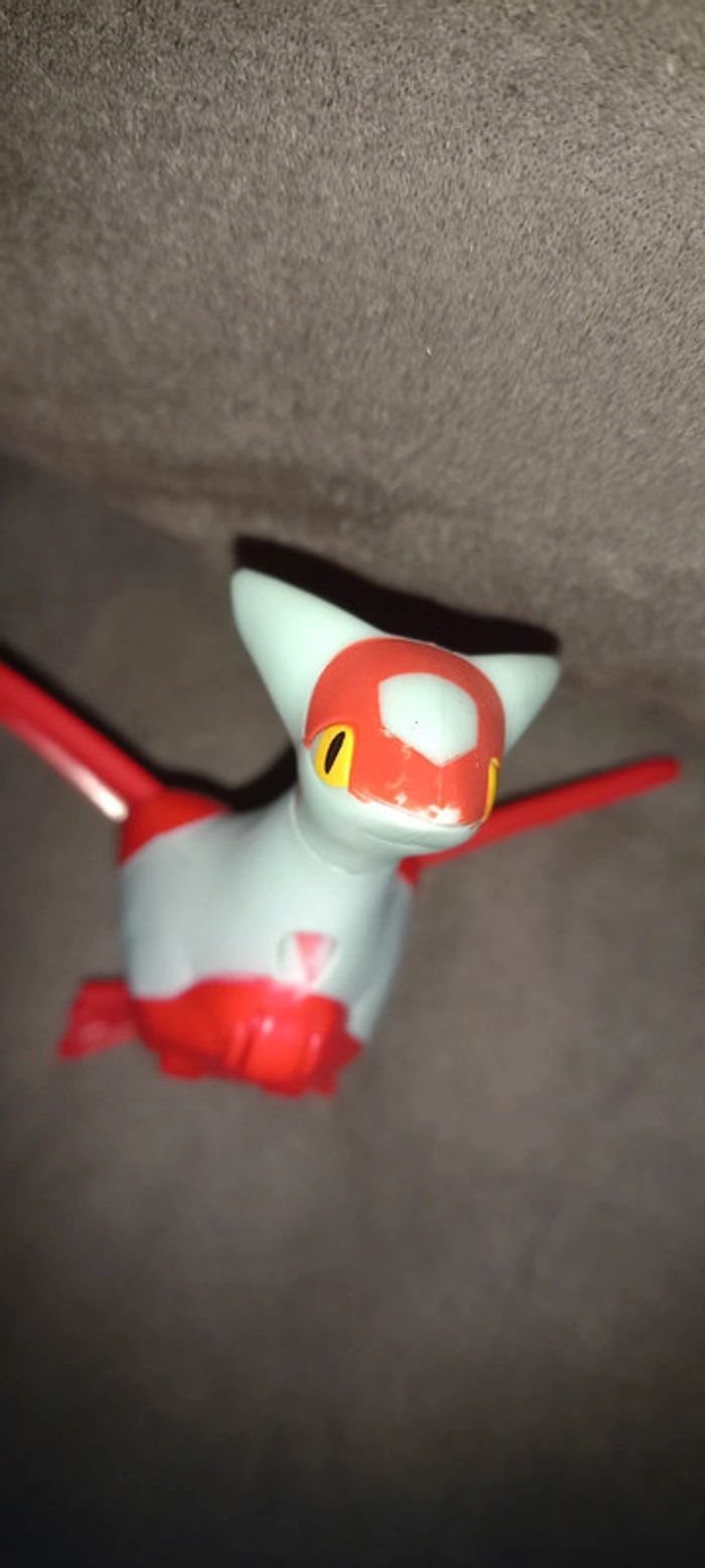 Jouet pokémon latias - photo numéro 13