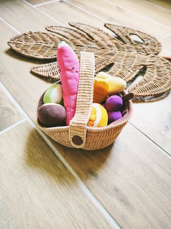 🍊Dinette panier/corbeille marron anse avec fruits en tissu- peluche