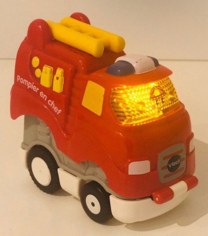 Vtech Tut Tut Bolides Jeff le pompier en chef Collection véhicule Push & Go super garage maxi circuit gare train caserne  policier voiture avion moto train camion coffret trio animo copains lot SOP77 - photo numéro 2