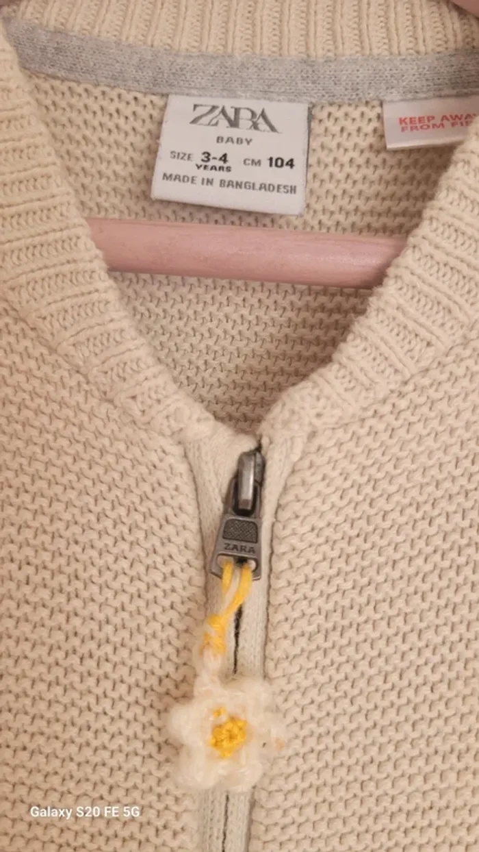 Petit gilet brodé Zara - photo numéro 3