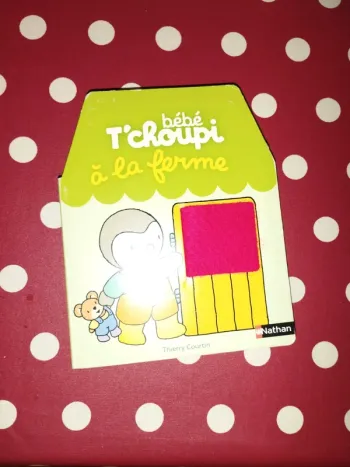 Bébé T'choupi à la ferme