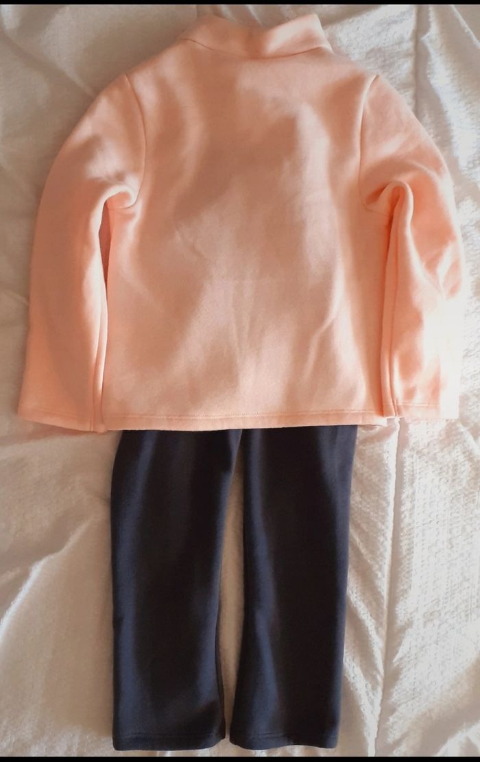 Ensemble sport fille 4-5 ans neuf / Decathlon - photo numéro 3