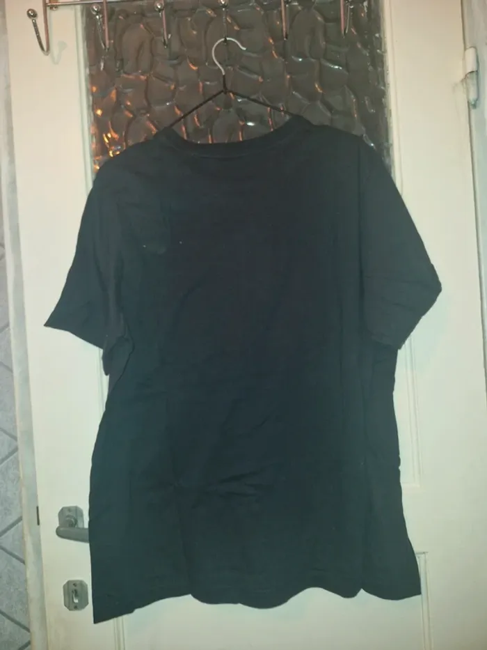T-shirt noir imprimé • Just Do It - photo numéro 5