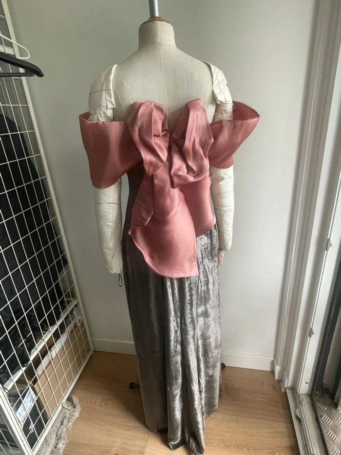 Robe bustier en velours de soie sur mesure - photo numéro 3