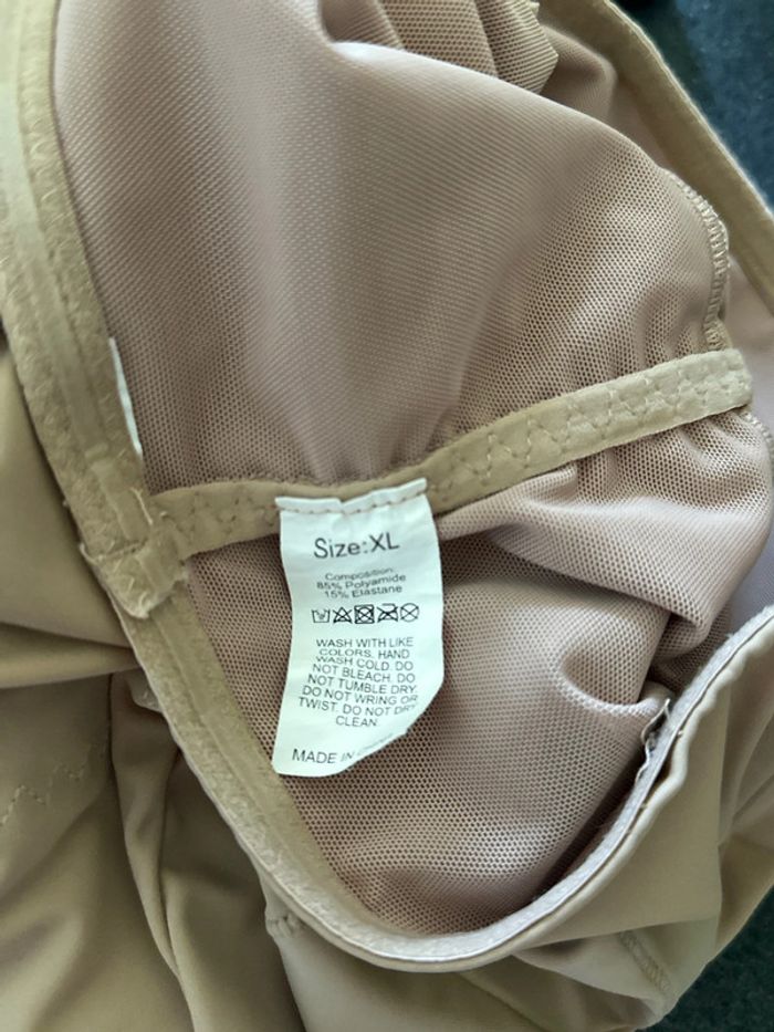 Short gainant beige Shein taille XL - photo numéro 4