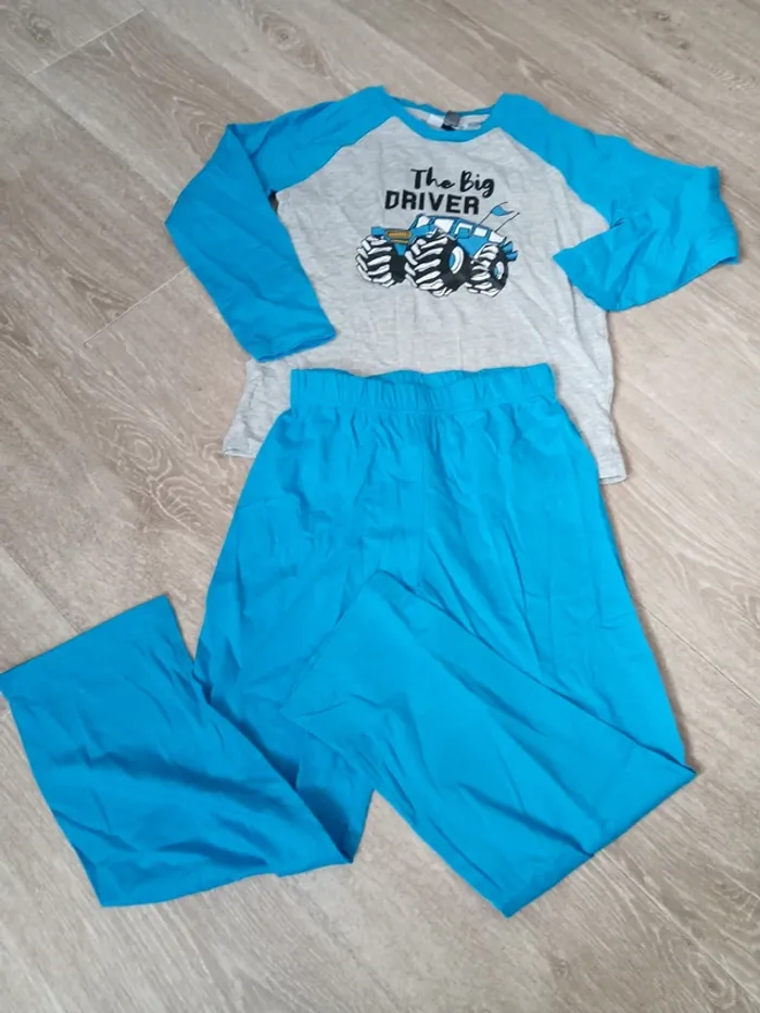 Pyjama neuf garçon 6 ans - photo numéro 3