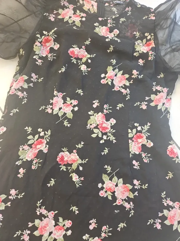 Robe shein / robe fleurie - photo numéro 2