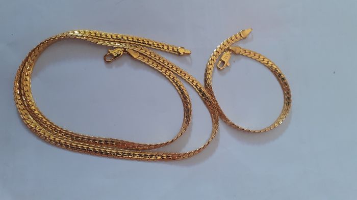 Parure maille tresser plaquer or 18k 750 bracelet +COLLIER
