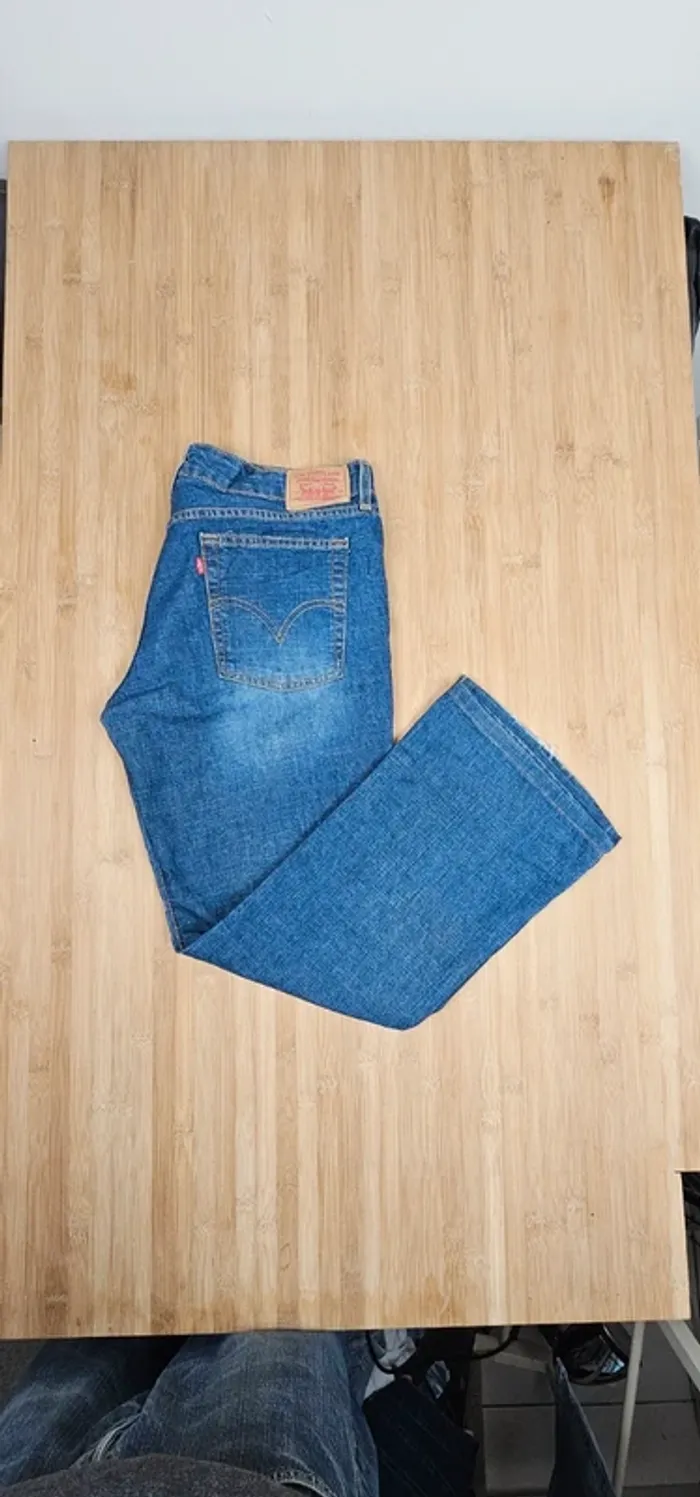 Levi's T:XXL + patchs offerts