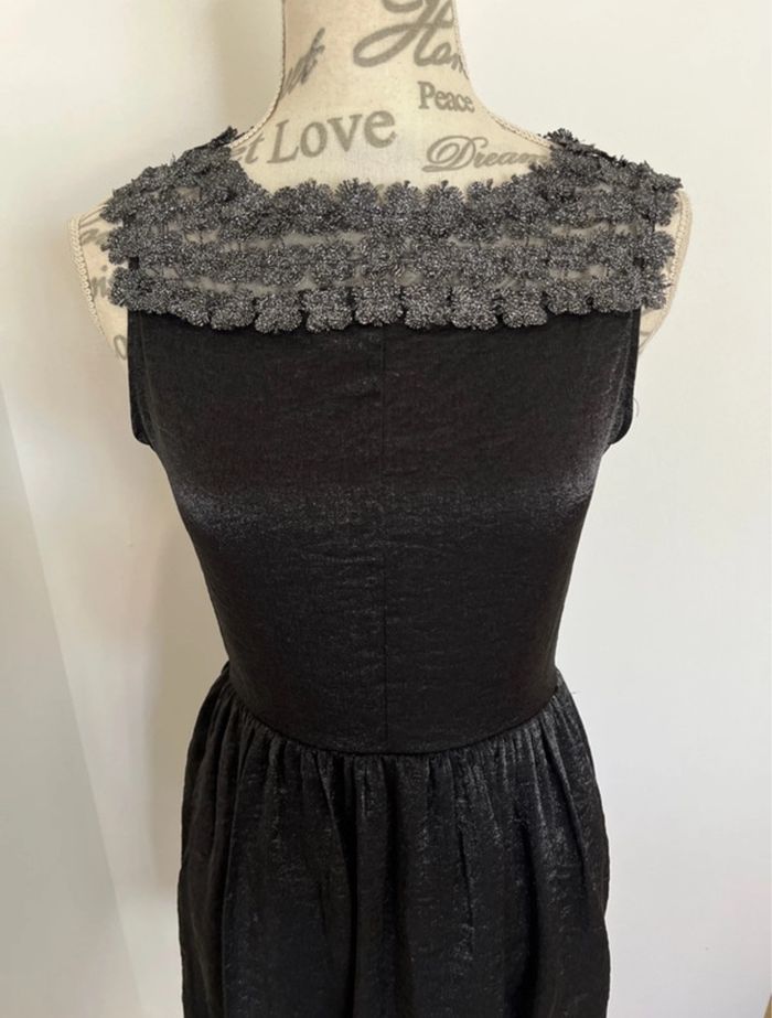 Robe scintillante d’occasion - photo numéro 3