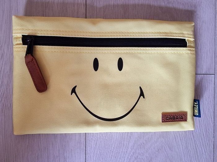Pochette Smiley Cabaïa
