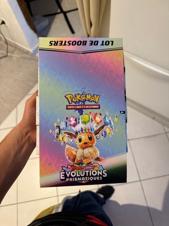 Pokémon Display Bundle évolutions prismatiques - EV.8.5