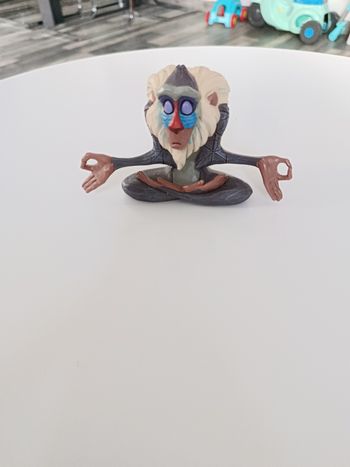 Figurine disney rafiki