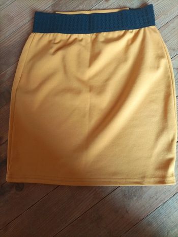 Jupe moulante femme courte