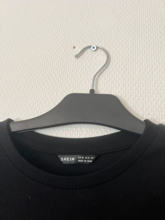 Robe moulante à cordons - photo numéro 3