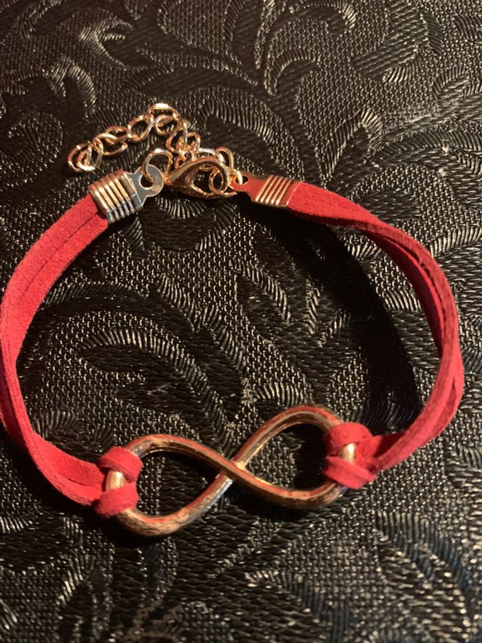 Un bracelet neuf - photo numéro 2