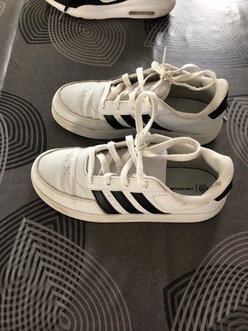 Baskets adidas blanche