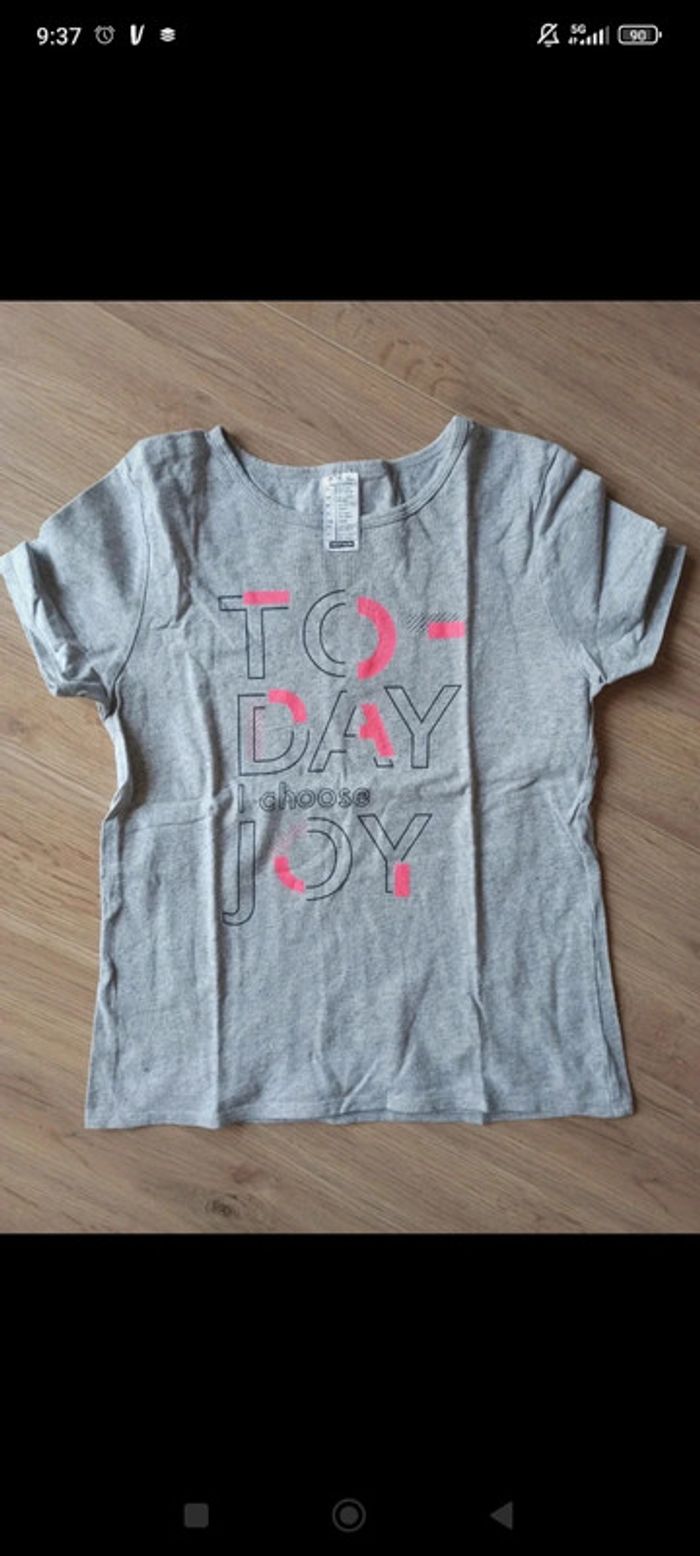 T-shirt de sport gris today i choose joy Decathlon 10 ans 11 ans - photo numéro 2