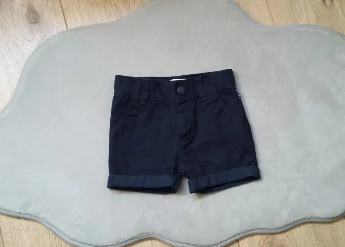 short "mes petits cailloux" 6 mois bleu marine neuf jamais porté