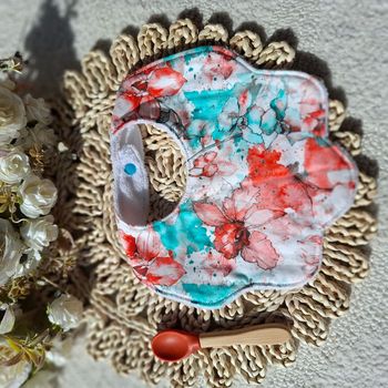 Bavoir fleur motif fleurs 1