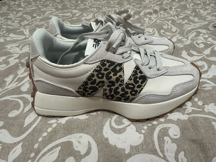New balance 327 léopard taille 36 - photo numéro 2